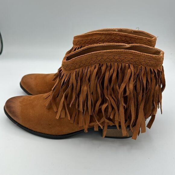 Qupid Fringe booties Tan Size 10 - Picture 3 of 9